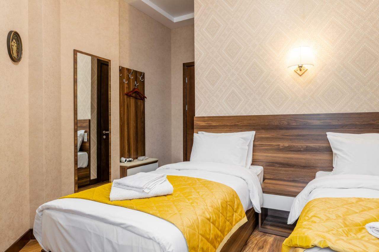 Ornament Hotel Tbiliszi Kültér fotó