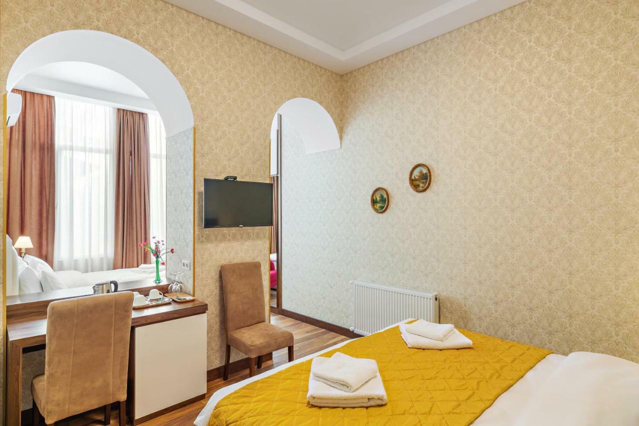 Ornament Hotel Tbiliszi Kültér fotó
