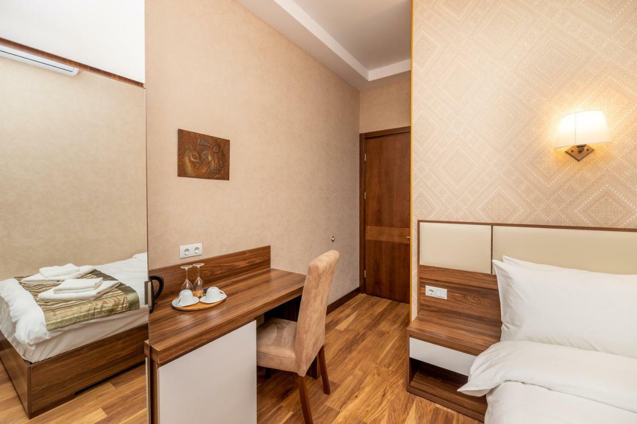 Ornament Hotel Tbiliszi Kültér fotó
